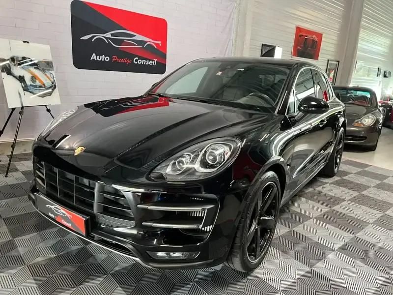 Noir Utilisé 2015 Porsche Macan Turbo SUV | 39 900 € (Prix juste) - Image 1/4