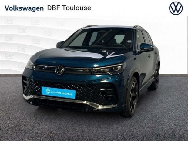 Bleu Utilisé 2024 VW Tiguan R-line SUV | 42 989 € (Prix assez cher) - Image 1/4