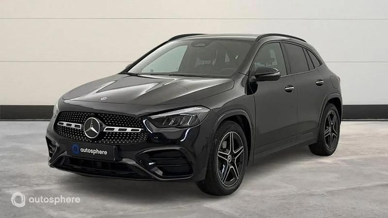 Noir Utilisé 2024 Mercedes GLA180 AMG line SUV | 42 999 € - Image 1/4