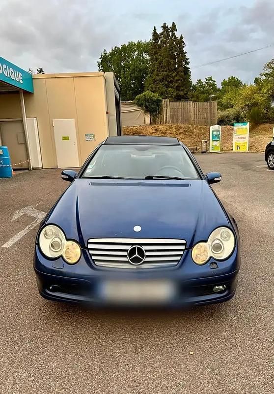 Utilisé 2004 Mercedes C220 Coupé | 4 400 € - Image 1/4