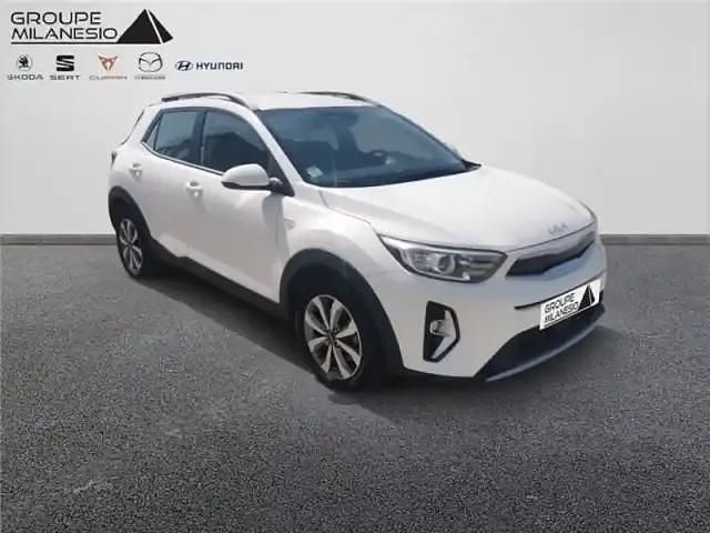 Occasion Kia Stonic 120 ch (88 kW) 2022 Blanc SUV