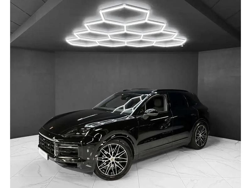 Noir Occasion 2024 Porsche Cayenne SUV | 89 990 € (Super prix) - Image 1/4