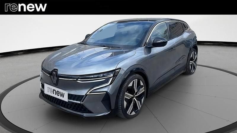 Gris Utilisé 2025 Renault Mégane Techno Berline | 33 990 € (Prix cher) - Image 1/4