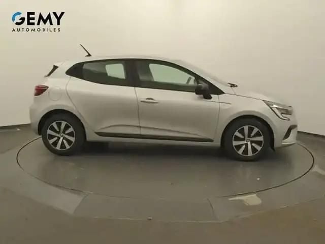 Occasion Renault Clio V 2023 Gris platine Berline