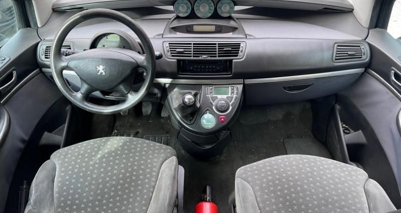 Image 2/4