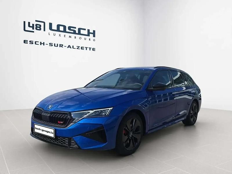 Bleu Utilisé 2025 Skoda Octavia RS Break | 39 969 € (Prix juste) - Image 1/4