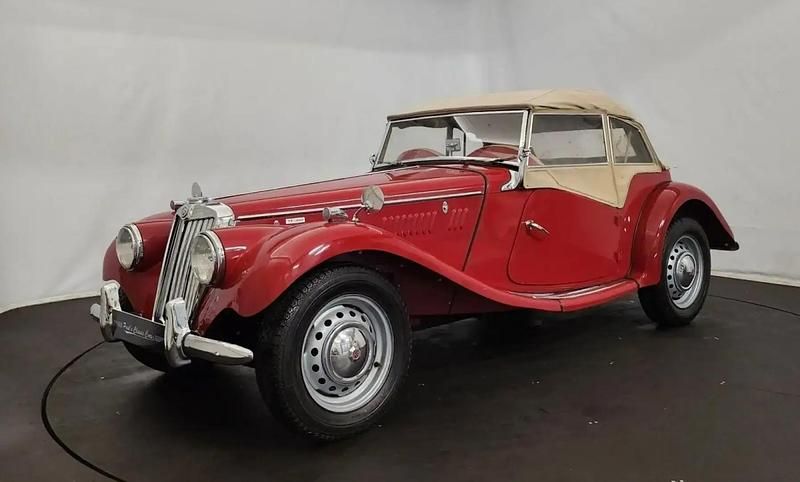 Rouge Occasion 1954 MG 1500 Cabriolet | 38 500 € - Image 1/4