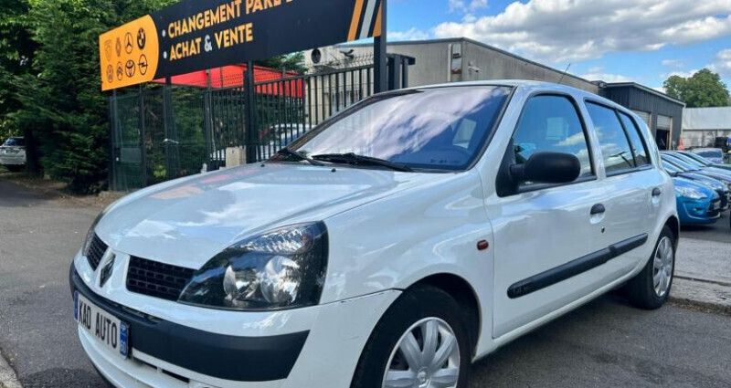 Utilisé 2002 Renault Clio II Dynamique Citadine | 4 495 € (Prix juste) - Image 1/4