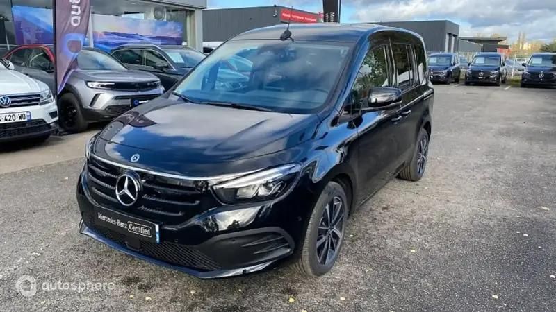 Noir loparite métallisé Utilisé 2023 Mercedes EQT200 Progressive Monospace | 28 000 € - Image 1/4