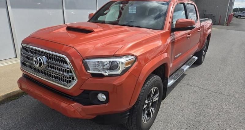 Orange Utilisé 2016 Toyota Tacoma SR5 Pick-up | 35 318 € (Super prix) - Image 1/4