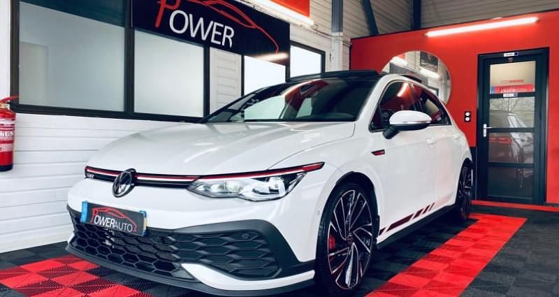 Blanc Occasion 2021 VW Golf VIII CLUB Berline | 41 990 € (Prix juste) - Image 1/4
