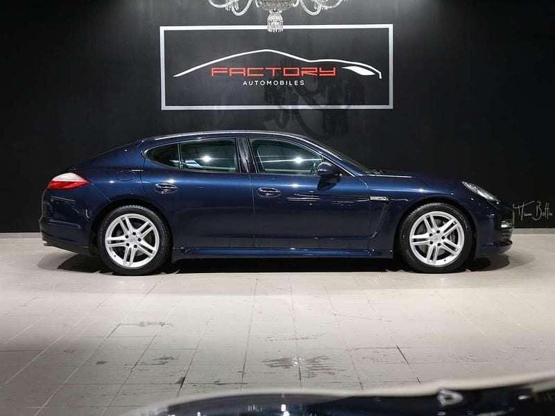 Occasion Porsche Panamera 305 ch (224 kW) 2011 Bleu Citadine