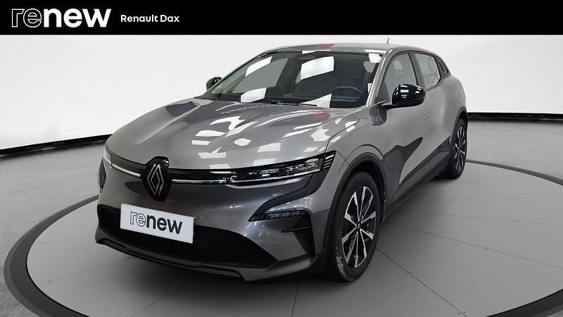 Gris Utilisé 2023 Renault Mégane Evolution Berline | 22 290 € (Bon prix) - Image 1/4