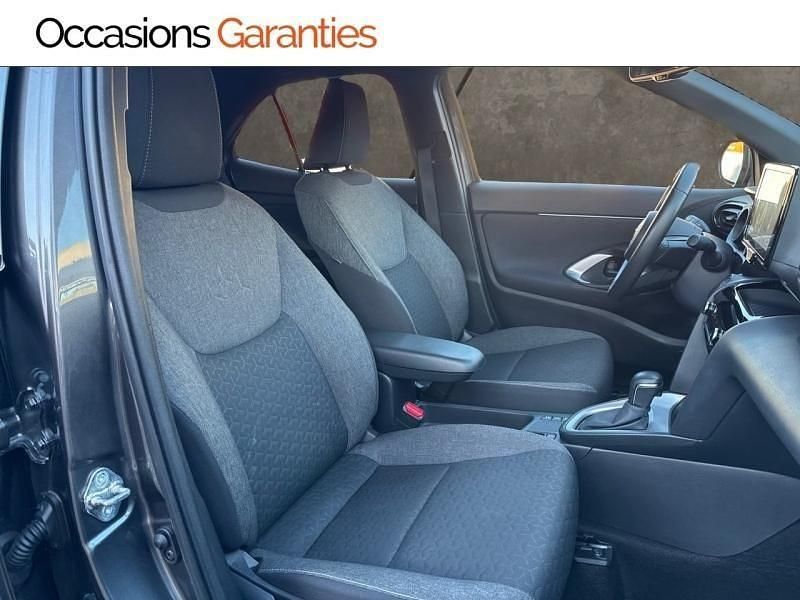 Occasion Toyota Yaris Cross Design 92 ch (67 kW) 2024 Gris atlas métallisé SUV