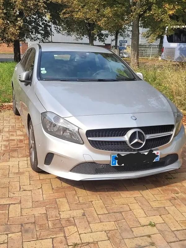 Argent Utilisé 2017 Mercedes A200 Berline | 14 500 € (Prix juste) - Image 1/4