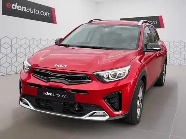 Signal red Occasion 2022 Kia Stonic SUV | 17 500 € (Bon prix) - Image 1/4