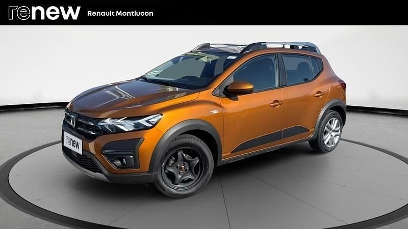 Orange Utilisé 2022 Dacia Sandero Comfort Citadine | 15 490 € - Image 1/4