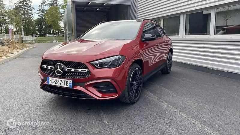Rouge Occasion 2025 Mercedes GLA250 AMG line SUV | 53 990 € - Image 1/4