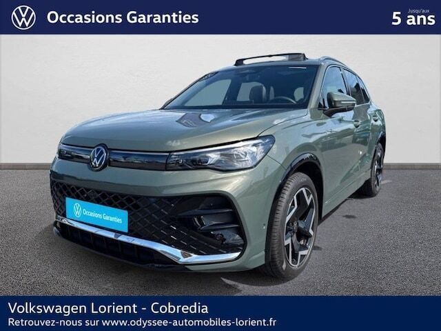 Vert Utilisé 2024 VW Tiguan Exclusive SUV | 47 990 € - Image 1/4