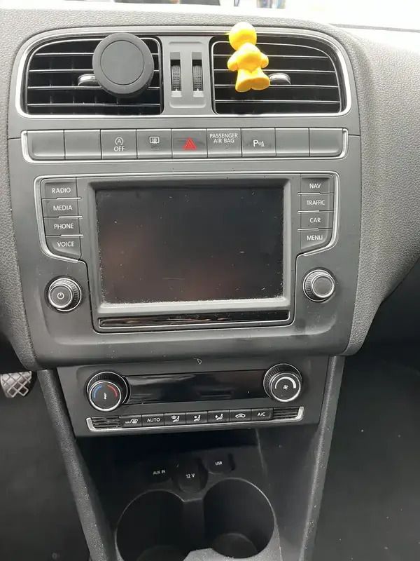 Image 2/4