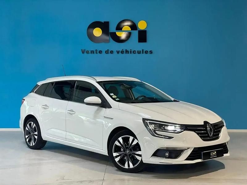 Blanc Utilisé 2019 Renault Mégane GrandTour Break | 15 990 € (Prix juste) - Image 1/4