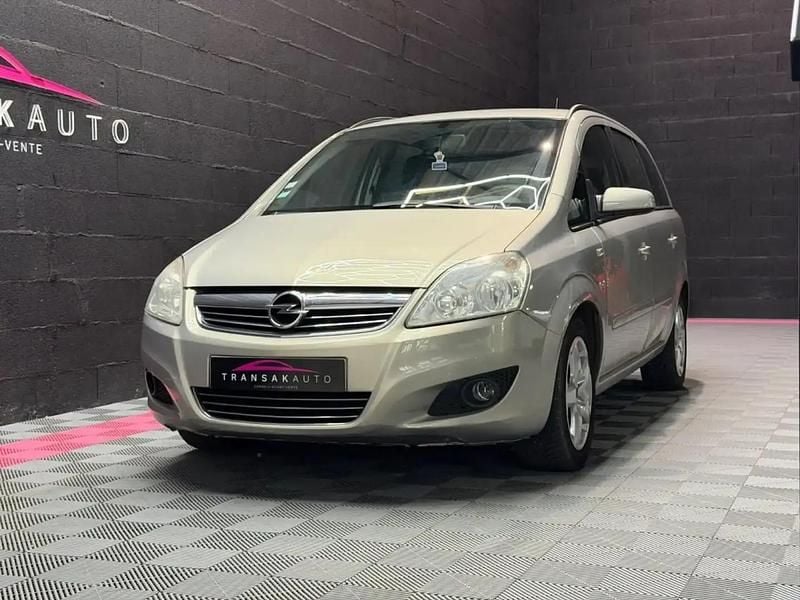 Gris Occasion 2008 Opel Zafira Edition Monospace | 4 490 € - Image 1/4