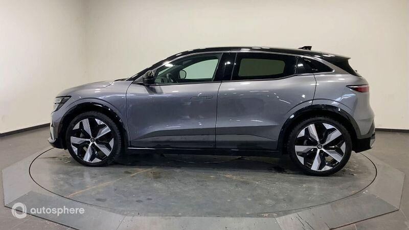Blanc Utilisé 2023 Renault Mégane Techno SUV | 28 999 € (Prix juste) - Image 1/4