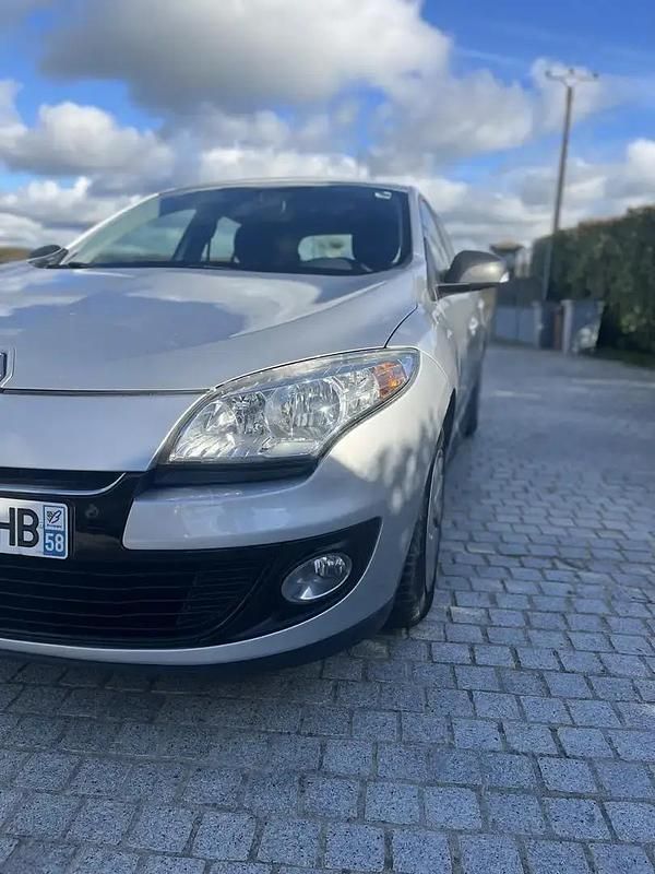 Utilisé 2013 Renault Mégane III Authentique Berline | 7 750 € - Image 1/4