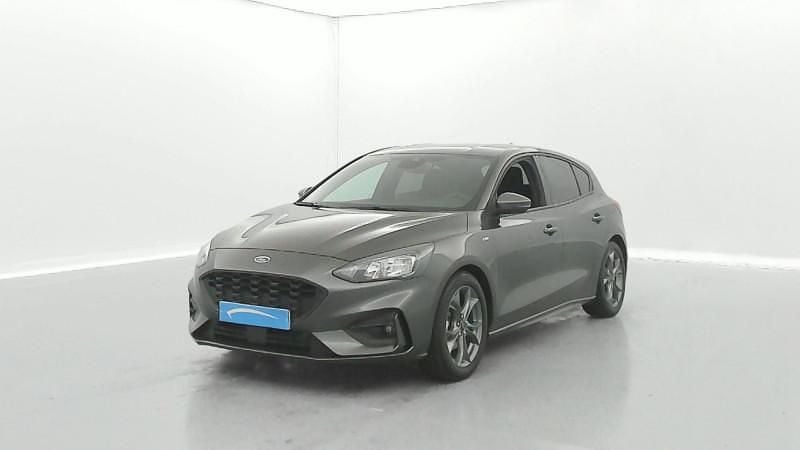 Gris Occasion 2021 Ford Focus ST-Line Berline | 16 990 € (Bon prix) - Image 1/4