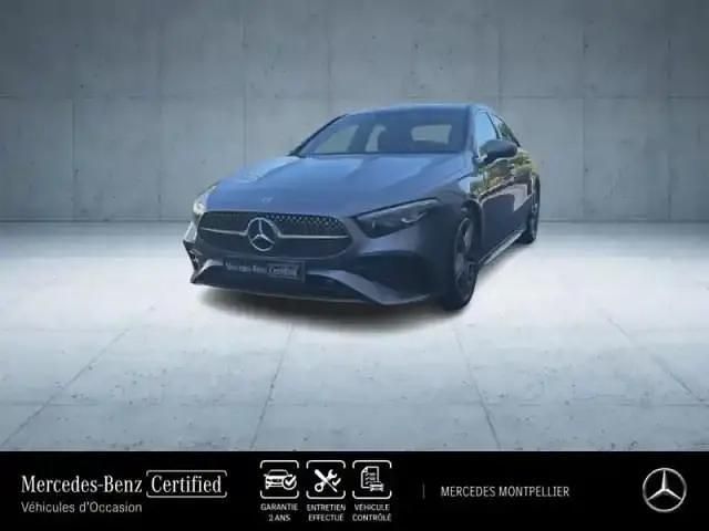 Noir Occasion 2024 Mercedes A200 AMG line Berline | 34 880 € (Prix juste) - Image 1/4