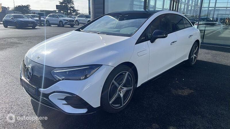 Blanc opale magno manufaktur Utilisé 2025 Mercedes EQE350 AMG line Berline | 77 990 € - Image 1/4