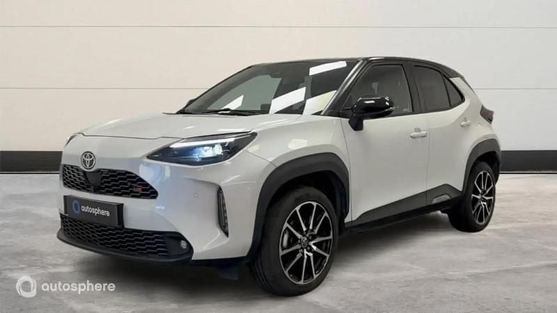 Utilisé 2024 Toyota Yaris Cross Sport SUV | 28 299 € (Prix cher) - Image 1/4