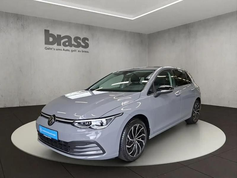 Gris Utilisé 2023 VW Golf VIII Move Berline | 29 400 € (Prix juste) - Image 1/4