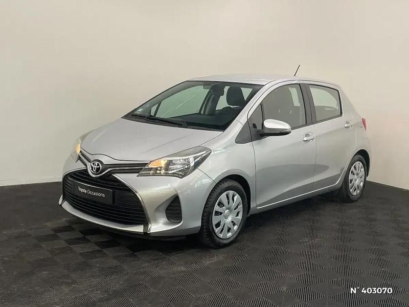 Gris Utilisé 2016 Toyota Yaris | 10 500 € (Prix cher) - Image 1/4