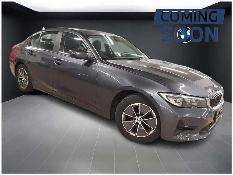 Gris Utilisé 2021 BMW 318 Berline | 28 707 € (Prix juste) - Image 1/4