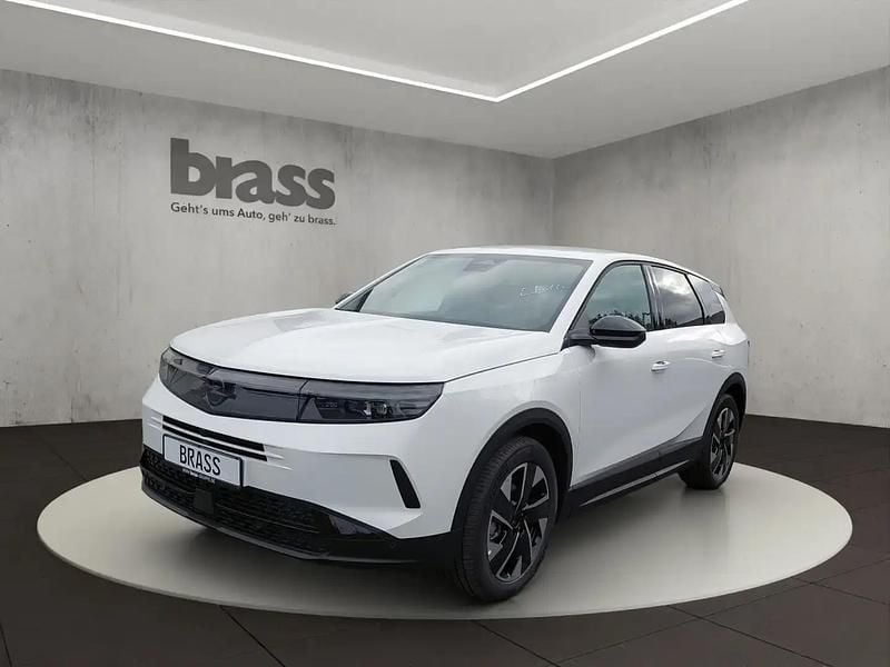 Blanc Nouvelle 2025 Opel Grandland X SUV | 32 450 € (Prix juste) - Image 1/4