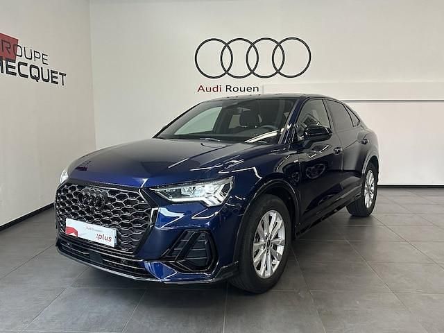 Bleu navarre métallisé Utilisé 2025 Audi Q3 Sportback S-Line SUV | 45 590 € - Image 1/4
