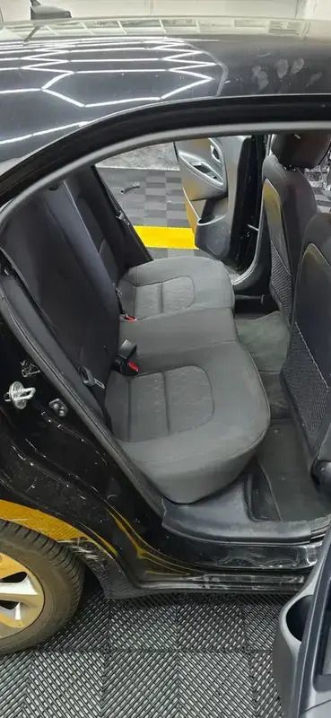 Noir Utilisé 2016 Kia Rio 2 Berline | 6 000 € (Prix juste) - Image 1/4