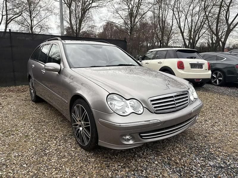 Beige Occasion 2007 Mercedes C200 Classic Break | 2 990 € (Super prix) - Image 1/4