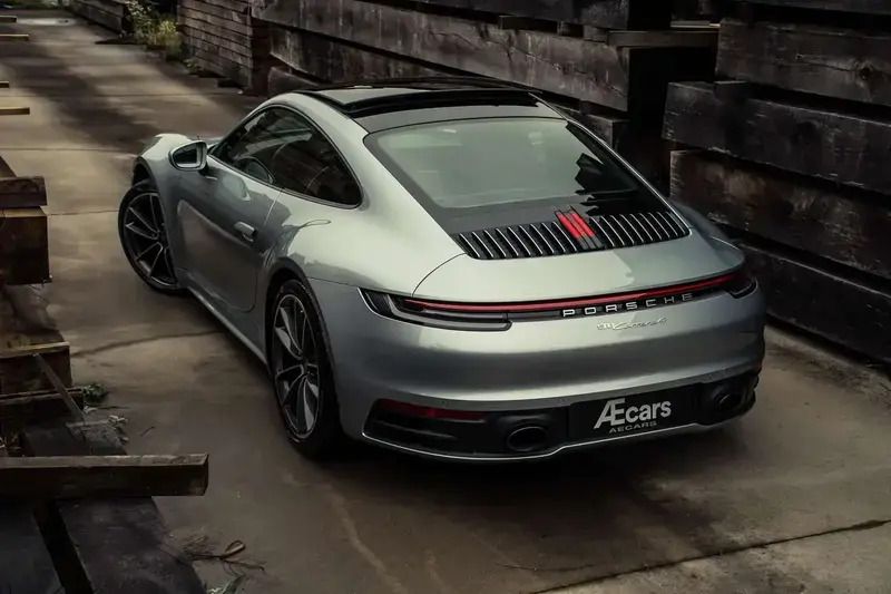 Argent Utilisé 2020 Porsche 911 Carrera 4 Coupé | 134 950 € - Image 1/4