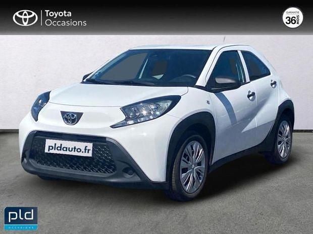 Blanc Utilisé 2023 Toyota Aygo Business Edition Citadine | 13 990 € (Prix juste) - Image 1/4