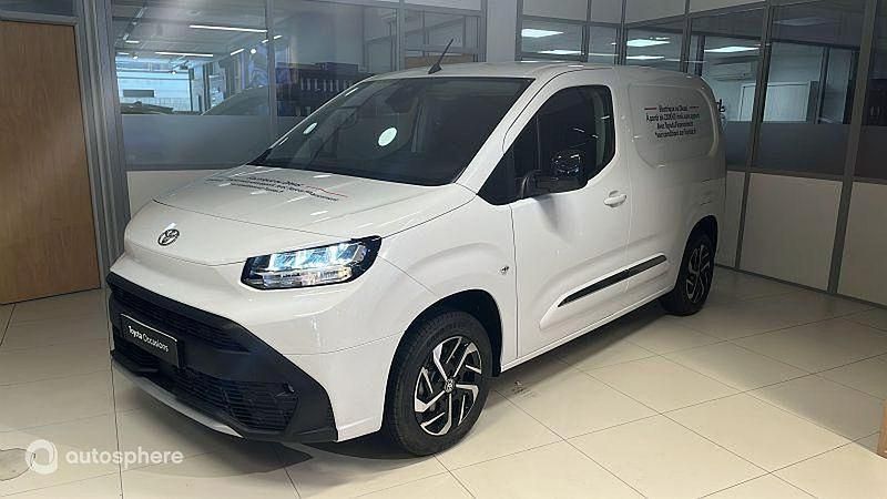Blanc Nouvelle 2025 Toyota Proace City Van | 22 499 € - Image 1/4