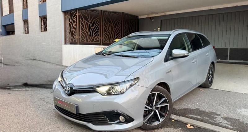 Utilisé 2018 Toyota Auris Touring Sports Design Break | 13 990 € (Prix assez cher) - Image 1/4