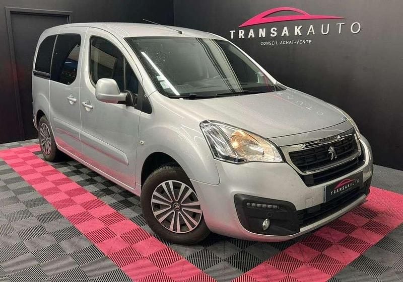 Occasion Peugeot TePee Active 99 ch (72 kW) 2017 Gris Van