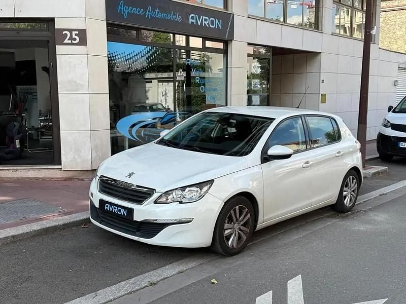 Blanc Utilisé 2014 Peugeot 308 Allure Berline | 6 990 € (Bon prix) - Image 1/4