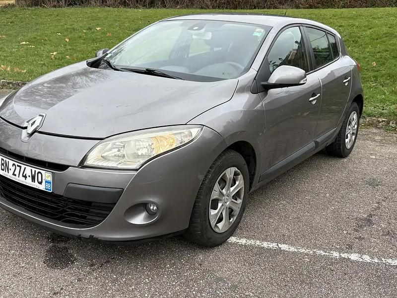 Occasion 2009 Renault Mégane III Authentique Berline | 3 990 € - Image 1/4
