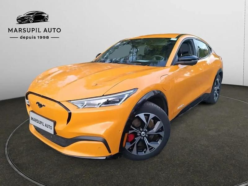 Orange Occasion 2023 Ford Mustang Mach-E Premium SUV | 29 900 € - Image 1/4