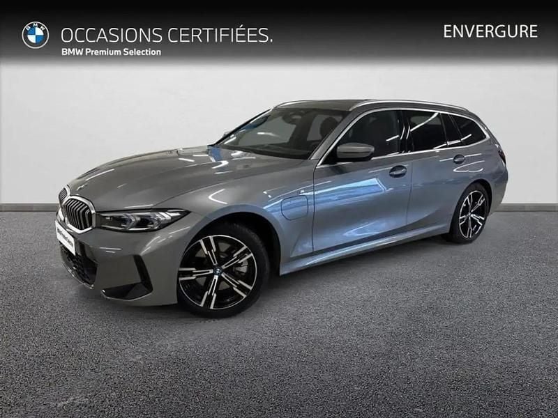 Gris Utilisé 2024 BMW 330 M Sport Break | 50 990 € (Prix assez cher) - Image 1/4