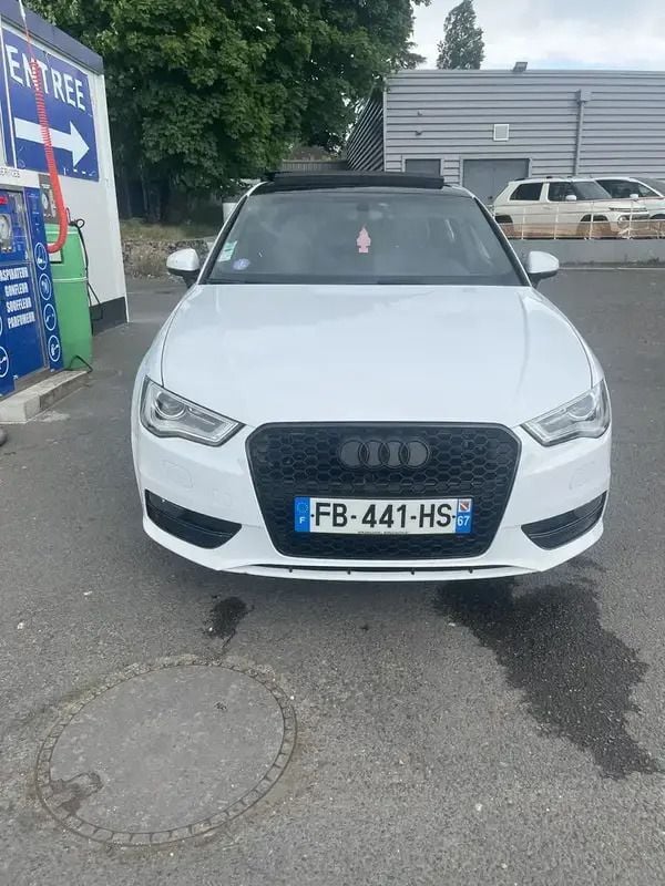 Utilisé 2013 Audi A3 Sportback S-Line Berline | 10 000 € (Prix juste) - Image 1/4