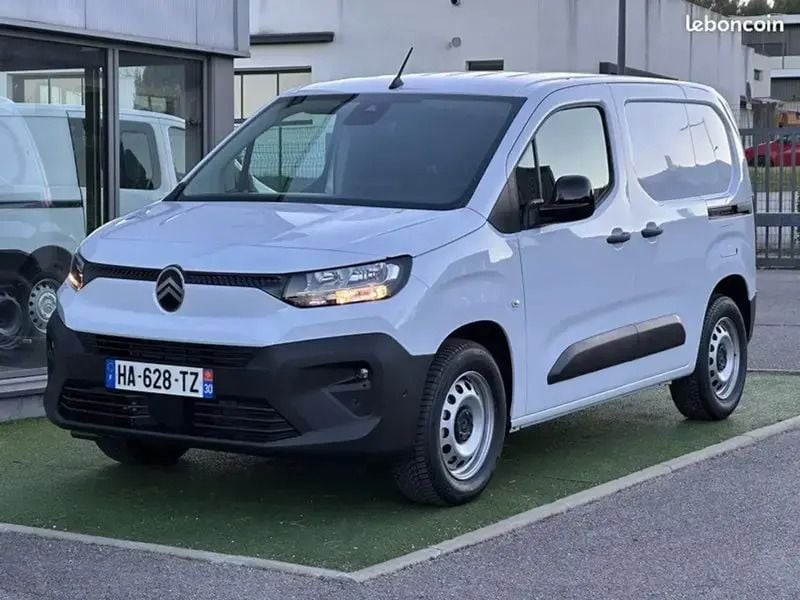 Blanc Utilisé 2024 Citroën Berlingo Monospace | 21 990 € (Prix juste) - Image 1/4